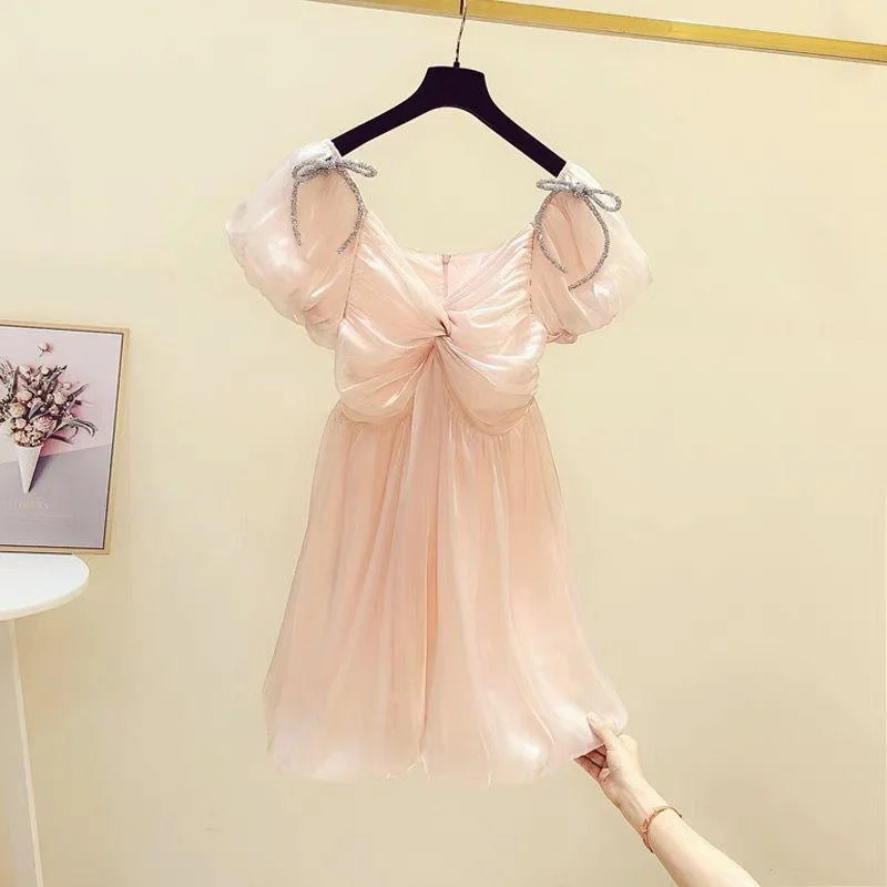 Mini dresses with fringe for a bohemian style Cyzarine Party Dress