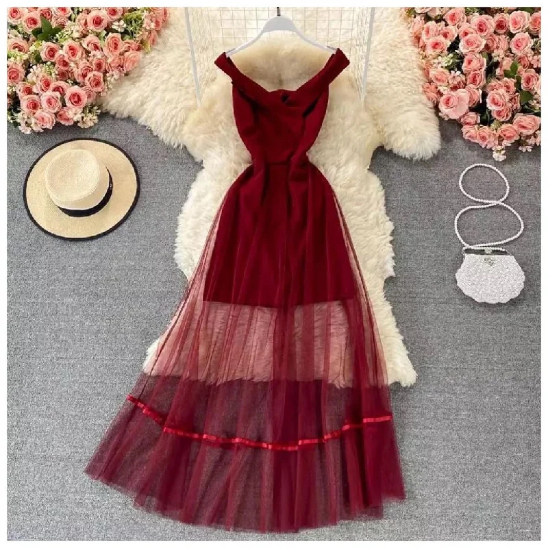 Midi dresses with pleated skirts for a timeless and elegant appeal Philo Mesh Detailed Dress
