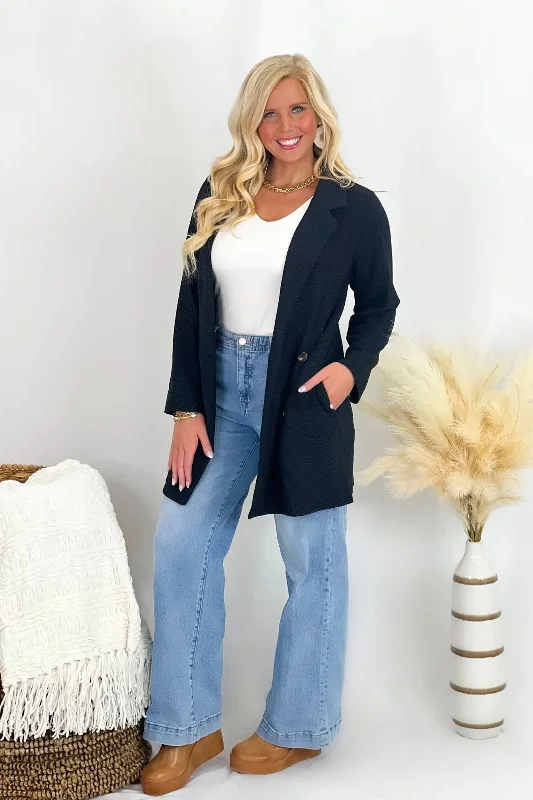 v neck women cardigan to elongate the necklineBlack Waffle Knit Pocket Cardigan