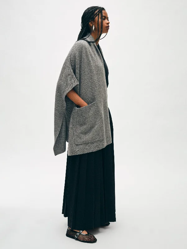 cropped women cardigan to pair with high - waisted jeanscropped women cardigan to pair with high - waisted jeansMerino Cashmere Open Poncho