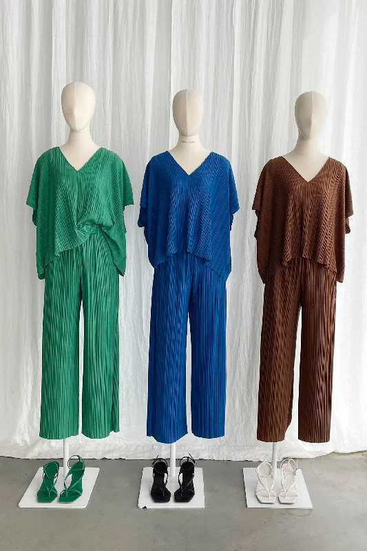 oversized women cardigan for a trendy and cozy lookoversized women cardigan for a trendy and cozy lookPLEATED TOP