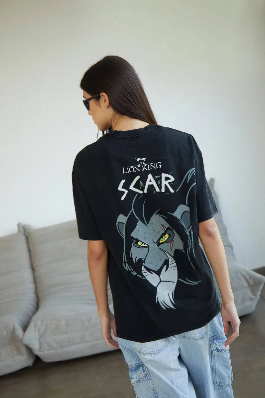 Pocketed Women T Shirt for Added FunctionalityThe Lion King Faded Oversized T-shirt