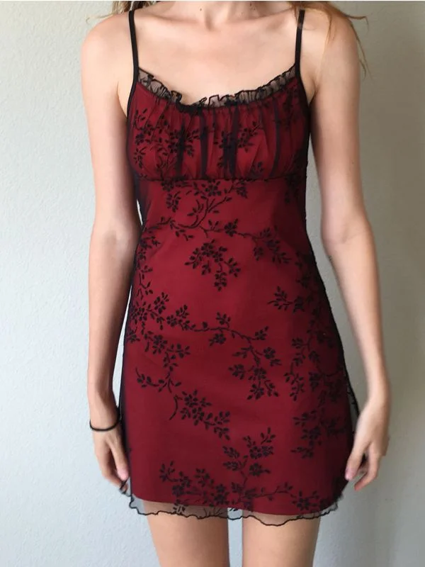 Strapless Women Dress with a Built - in Bra for Comfort and SupportBerryBetty - Floral Mesh Paneled Mini Dress