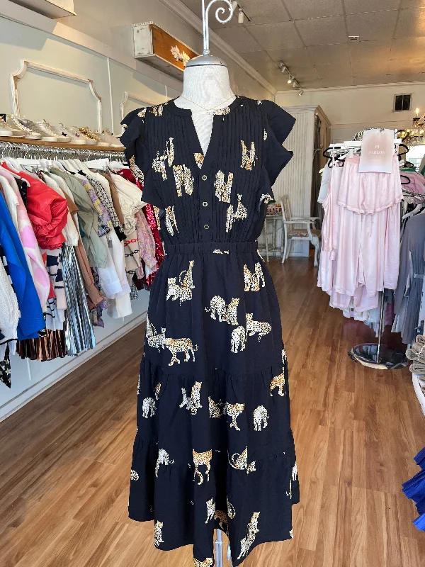 Mini Women Dress with a Short Hem for a Young and Trendy StyleFlutter Sleeve Cheetah Print Dress