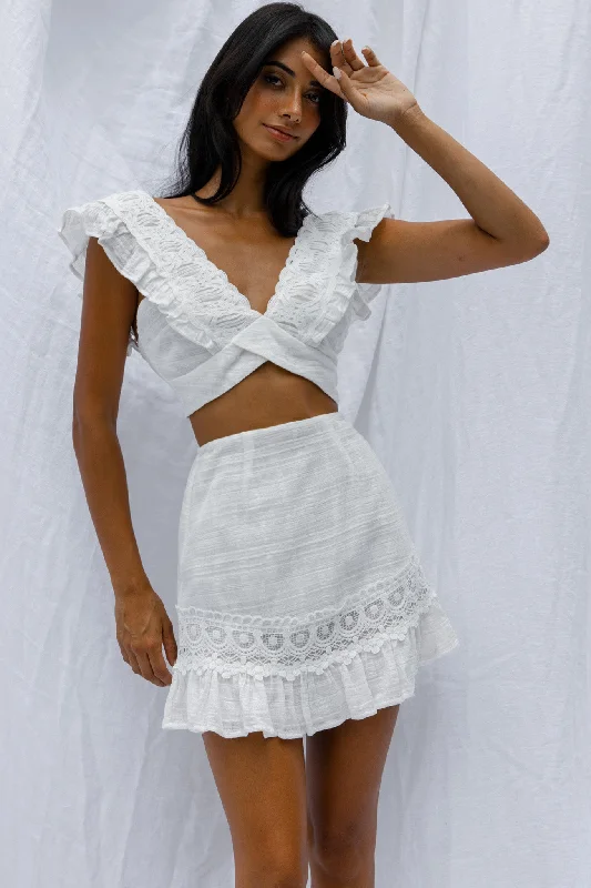 Pleated Women Dress with a Timeless and Elegant TextureJust Bliss Tied Back Crop Top White
