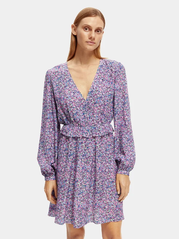 Empire Waist Women Dress to Accentuate the Bust and Conceal the WaistLong sleeved printed v-neck mini dress