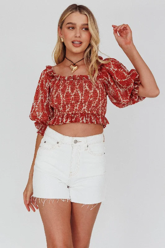 Sleeveless Women Dress in Bright Colors for Summer PartiesMeet Cute Shirred Bust Off-Shoulder Crop Top Floral Beige