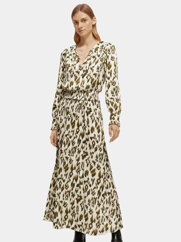 Lace - Embellished Women Dress for an Elegant and Sophisticated AppearancePrinted long sleeved maxi dress