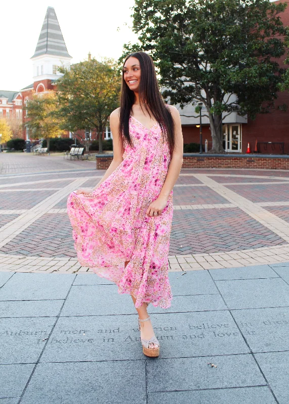 Plus Size Women Dress with a Flattering A - Line Cut for Comfort and StyleRose Pink Floral Maxi Dress