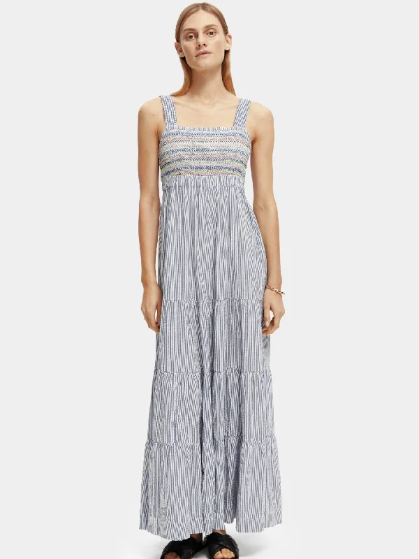 Backless Women Dress for a Sexy and Alluring Look at Evening EventsSleeveless smocked & tiered maxi dress