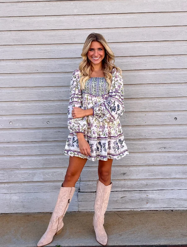 Mini Women Dress with a Short Hem for a Young and Trendy StyleTea Party Mini Dress