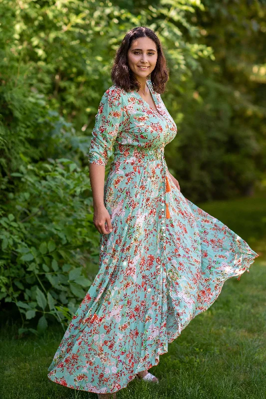 Ball Gown Women Dress with a Full Skirt for a Princess - like Look Ball Gown Women Dress with a Full Skirt for a Princess - like Look Isabella Butterfly Garden Plus Dress