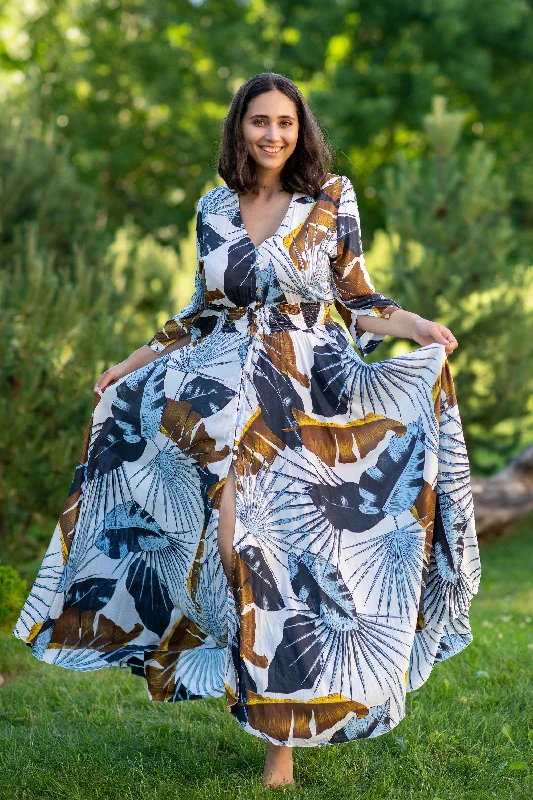 Maxi Women Dress with Floral Print for a Bohemian Vibe Maxi Women Dress with Floral Print for a Bohemian Vibe Isabella Palm Plus Dress