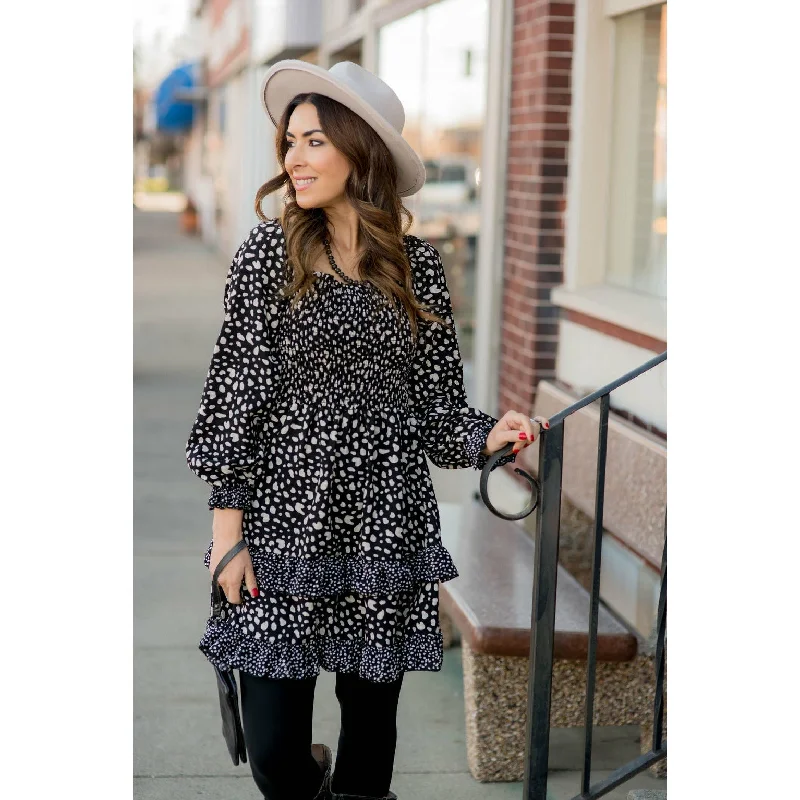 Empire Waist Women Dress to Accentuate the Bust and Conceal the Waist Empire Waist Women Dress to Accentuate the Bust and Conceal the Waist Tiered Double Ruffle Cheetah Print Dress