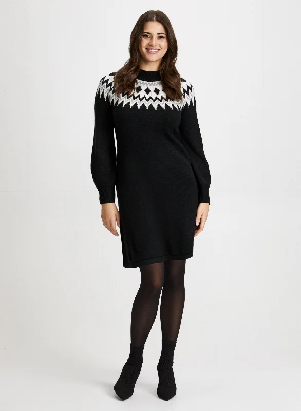 Midi dresses with gathered skirts for a full and flowing silhouetteDiamond Pattern Sweater Dress