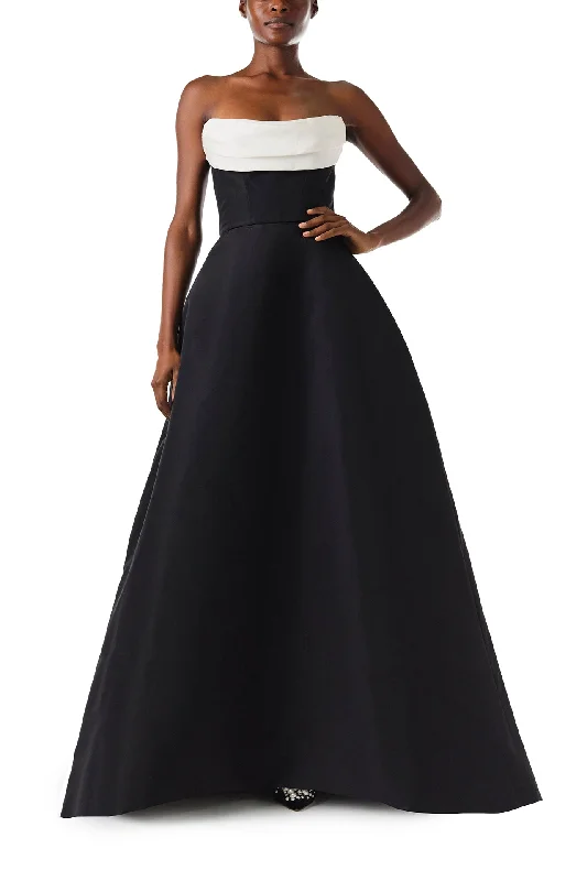 Midi dresses with cold - shoulder cutouts for a trendy styleDraped Strapless Ball Gown