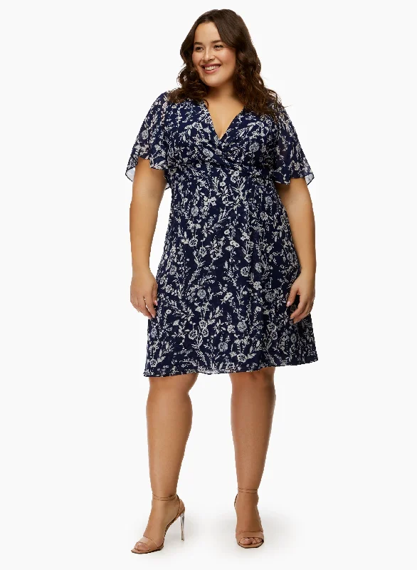Midi dresses with puff sleeves for a vintage - inspired lookFloral Print Dress
