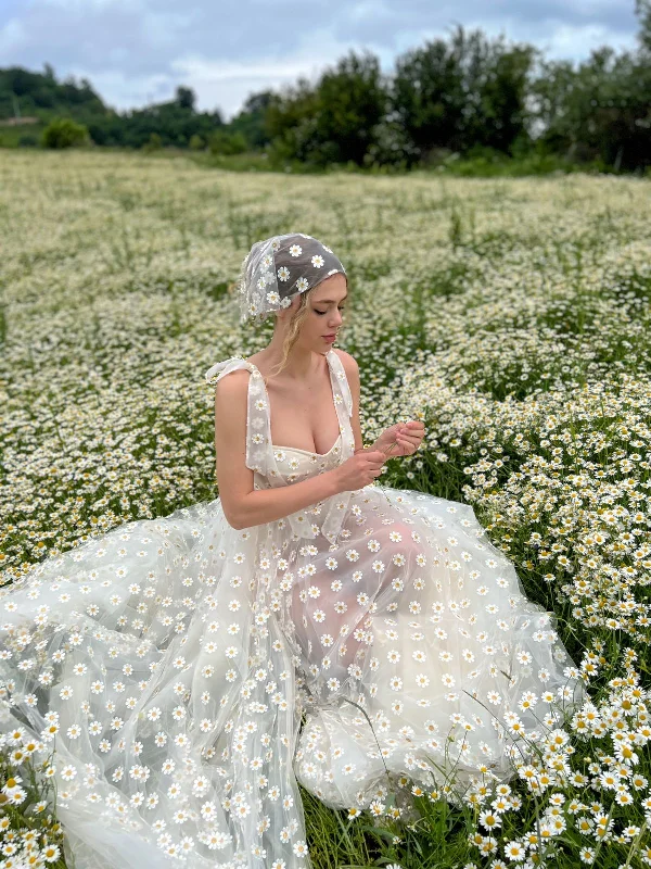 Midi dresses with side slits for a sexy and elegant appearanceMeadow Daisy Gown