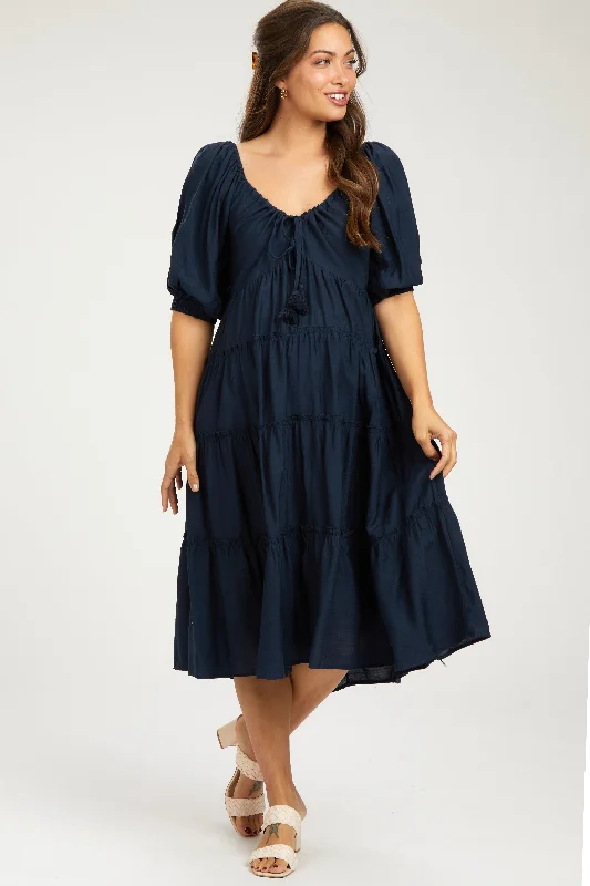 Midi dresses with V - necklines for a flattering and elongating effectNavy Tiered Maternity Midi Dress