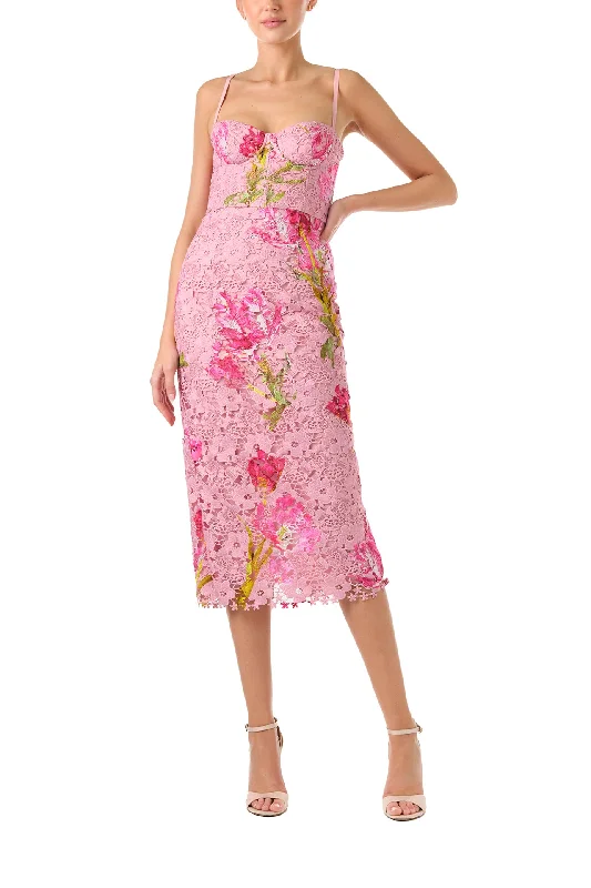 Midi dresses with asymmetric hems for a fashion - forward and dynamic appearancePink Lace Corseted Dress