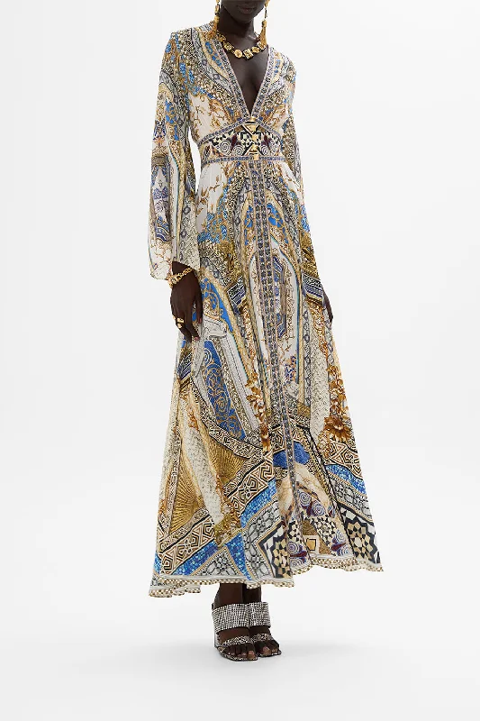 Maxi dresses with side slits for a touch of allureKIMONO SLEEVE DRESS WITH SHIRRING DETAIL MAKE ME YOUR MOSAIC