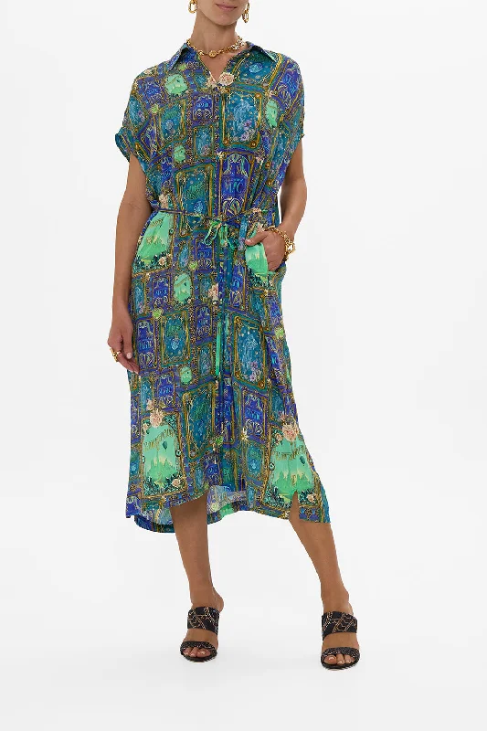 Maxi dresses with thin spaghetti straps for a delicate and feminine feelSLEEVELESS SHIRTDRESS DEFY GRAVITY