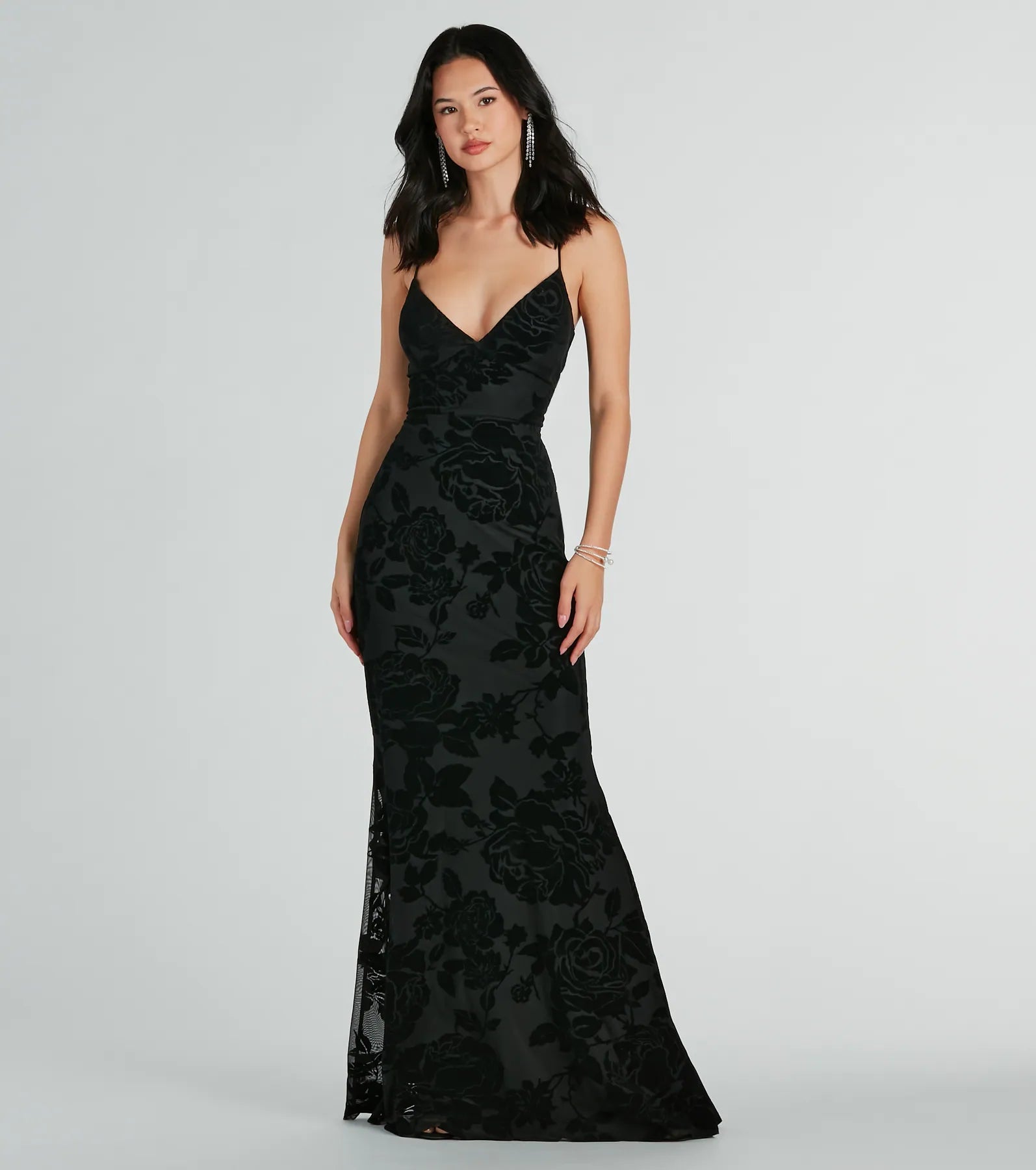 Maxi dresses with beaded embellishments for a fancy and luxurious eventAly Formal Floral Velvet Lace-Up Mermaid Dress