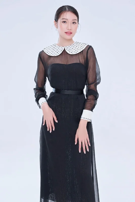Maxi dresses with a belted empire waist for a more defined and flattering silhouetteEverleigh Straight Round Neck Lace Maxi Dress