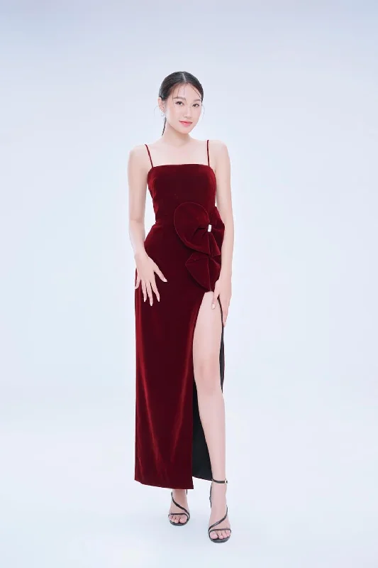 Sheer maxi dresses with lace overlays for a romantic touchRylee Slit Spaghetti Strap Velvet Ankle Length Dress