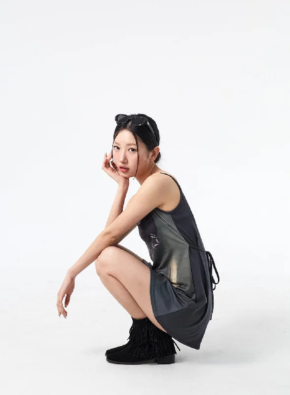 Mini dresses with abstract prints for an artistic lookGraphic Sleeveless Mini Dress CM315