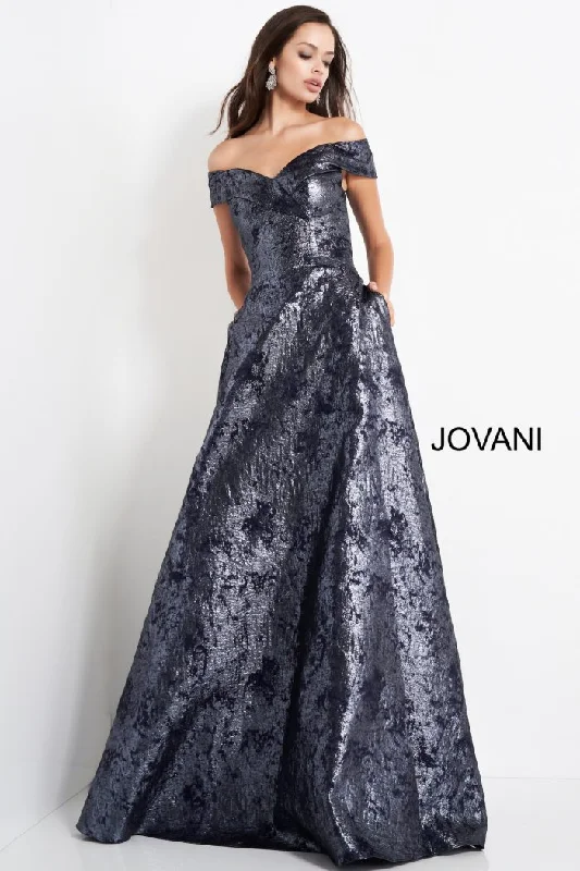 Maxi dresses with thin spaghetti straps for a delicate and feminine feel Maxi dresses with thin spaghetti straps for a delicate and feminine feel Jovani 03674 Long A Line Metallic Formal Prom Dress