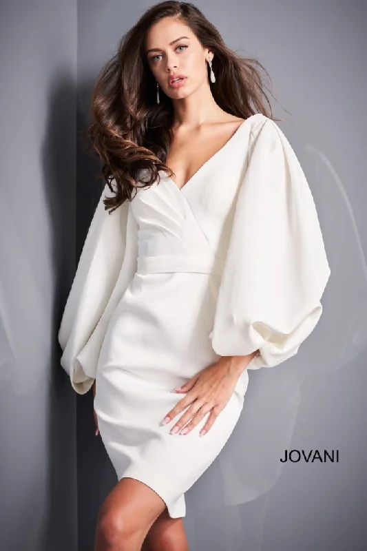 Maxi dresses with tassel accents for a fun and lively touch Maxi dresses with tassel accents for a fun and lively touch Jovani 04370 Short Fitted Cocktail Dress