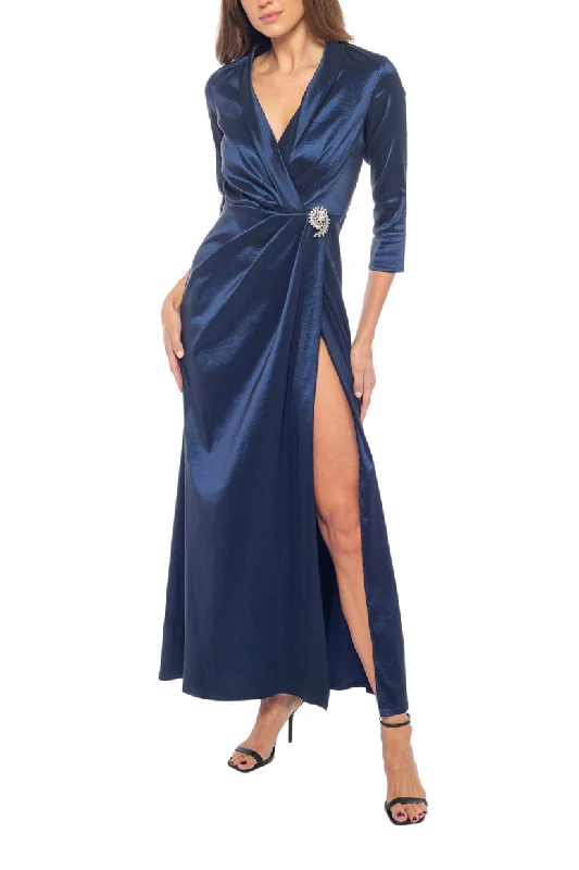 Maxi dresses with thin spaghetti straps for a delicate and feminine feel Maxi dresses with thin spaghetti straps for a delicate and feminine feel Marina 268866 Long Formal Mother of the Bride Dress