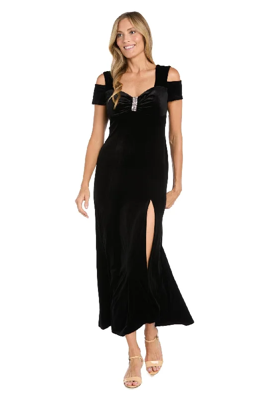Maxi dresses with a halter neck for a stylish and sophisticated choice Maxi dresses with a halter neck for a stylish and sophisticated choice R&M Richards 3227 Long Velvet Formal Evening Dress