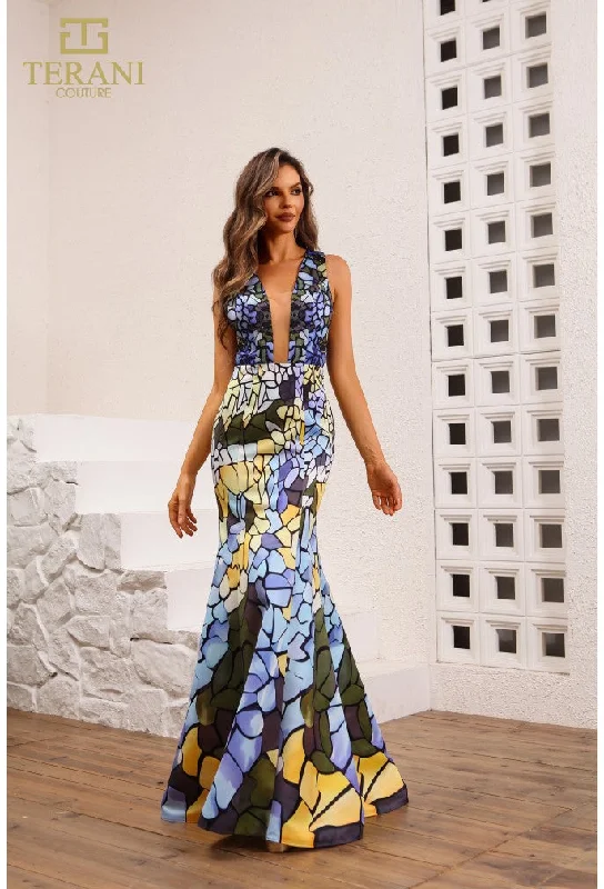 Maxi dresses with embroidered floral motifs for a unique design Maxi dresses with embroidered floral motifs for a unique design Terani Couture 251P4146 Long Fitted Formal Printed Prom Dress