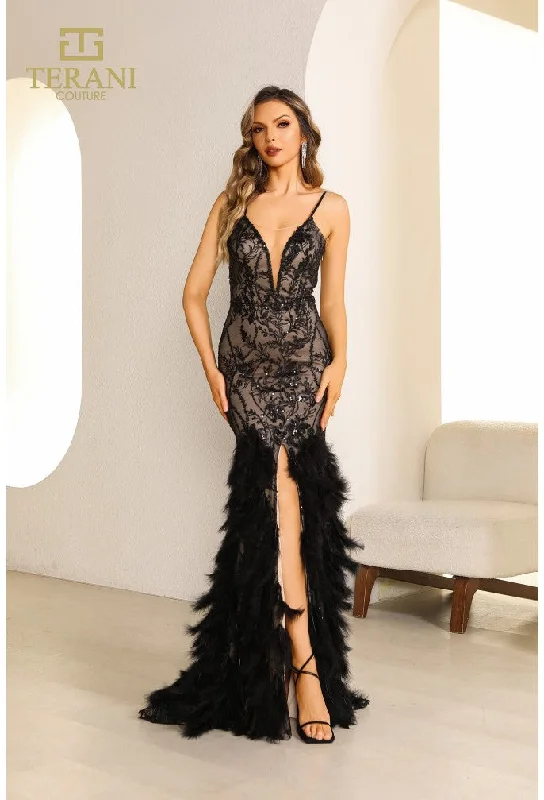 Denim maxi dresses with frayed hems for a casual look Denim maxi dresses with frayed hems for a casual look Terani Couture 251P4321 Long Fitted Formal Feather Prom Dress