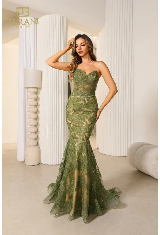 Maxi dresses with an asymmetric hem for a fashion - forward and eye - catching design Maxi dresses with an asymmetric hem for a fashion - forward and eye - catching design Terani Couture 251P4355 Long Formal Mermaid Prom Dress
