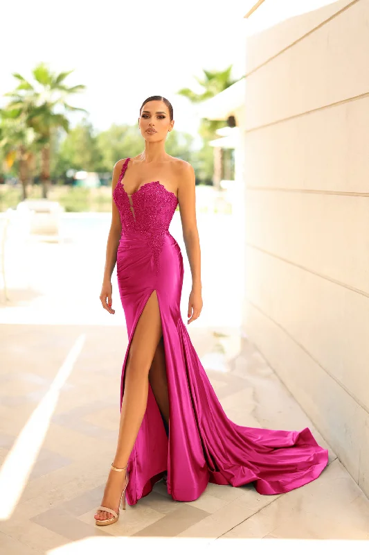 Velvet maxi dresses with long sleeves for winter weddings Velvet maxi dresses with long sleeves for winter weddings Tina Holly TK553 Long Mermaid Formal Floral Lace Prom Dress