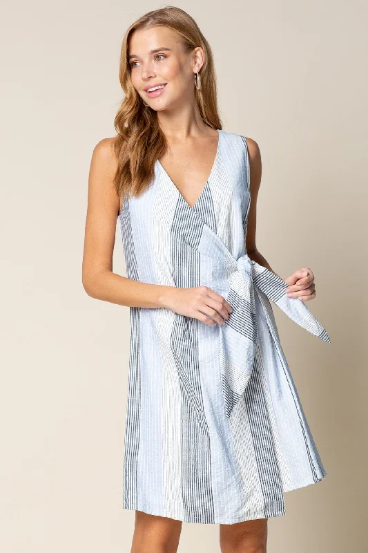 Cocktail dresses with a mesh panel and a high - neck designShort Sleeveless Wrap Dress