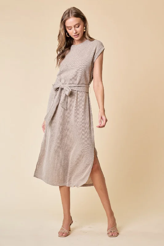 Cocktail dresses with a tassel - adorned belt and a sheath styleShort Sleeve Midi Length Knit Dress