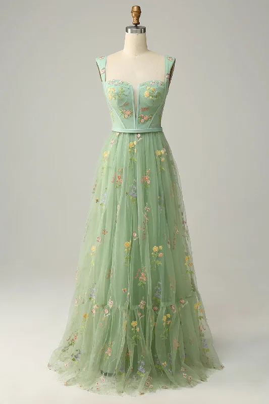 Cocktail dresses with a cut - out detail and a body - con fitElegant A-Line Square Neck Green Long Prom Dress with Embroidery
