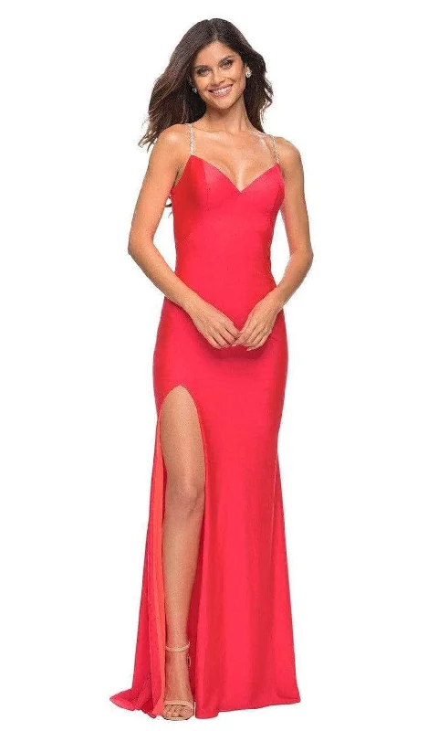 Prom dresses with geometric - cutout sleeves and flowing chiffon fabrics for a modern and airy lookLa Femme 30602SC - Sweetheart Evening Gown with Slit