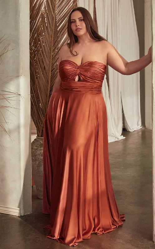 Formal dresses with side - slit pockets and beaded accents for a practical and stylish formal eventLaDivine 7496C Dress