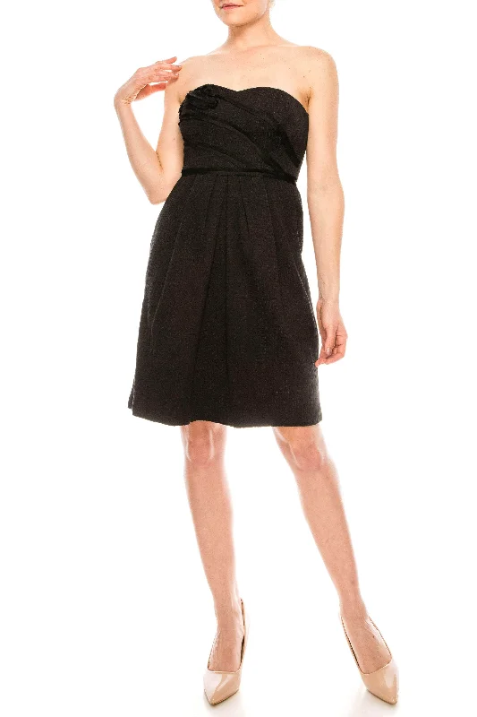 Mini cocktail dresses with a ruffled hem and a solid colorNew Yorker's Apparel 39170 - Strapless Silk Trim Detailed Cocktail Dress
