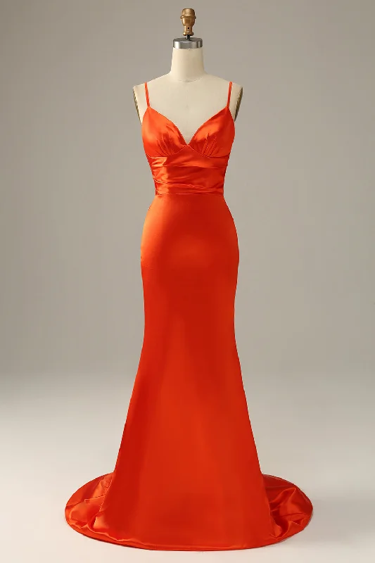 Sleeveless cocktail dresses in a silk - blend fabric for a luxurious feelOrange Spaghetti Straps Mermaid Prom Dress