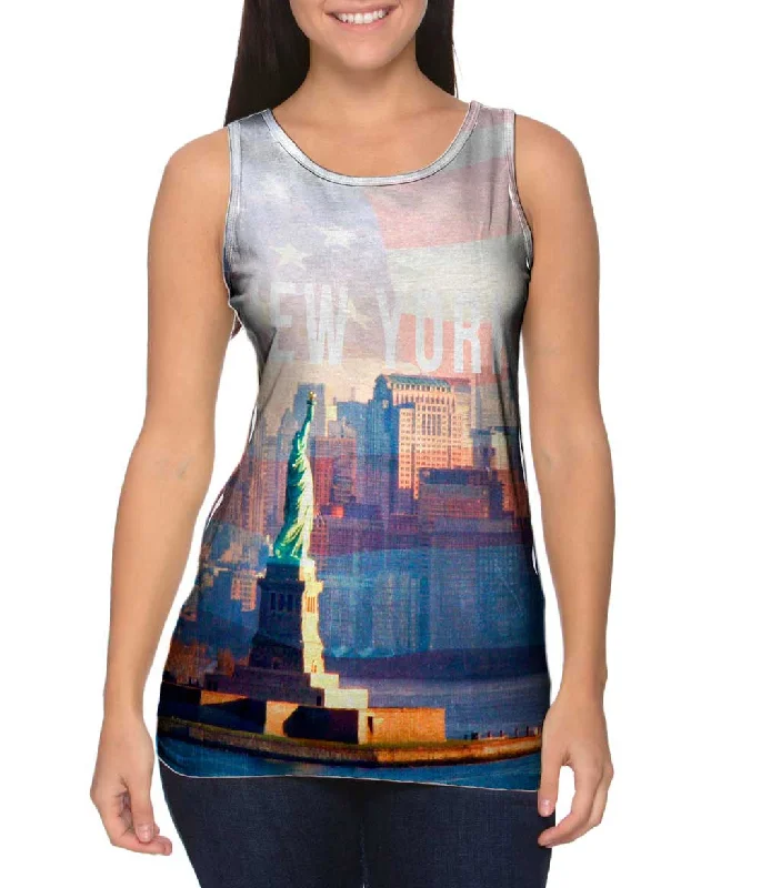 Plunge Neck Women's Seamless Tank Tops for a Smooth FitNew York Pride Statue Of Liberty