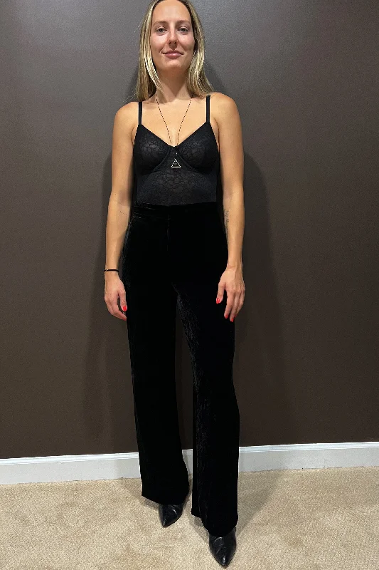 Button - Front Bodysuits with a Classic and Timeless AppealEden Underwire Bodysuit