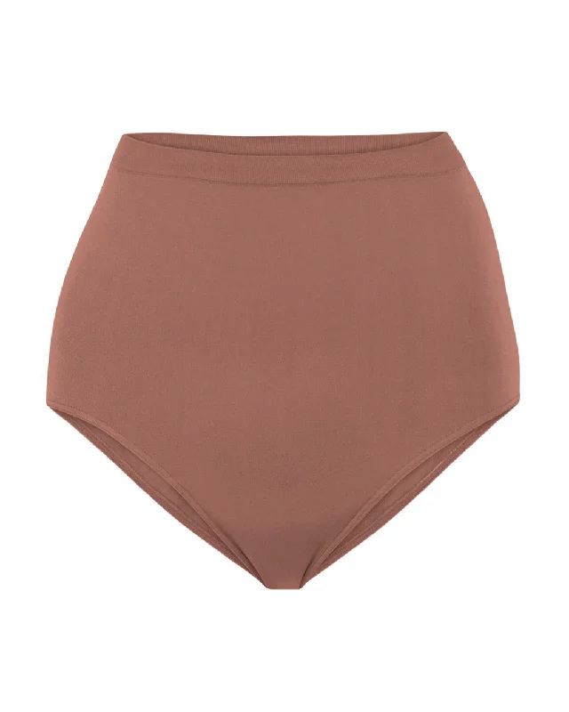 Ruched bikini with fabric gathers for a slimming effectTRANQUIL Bikini Bottoms | Rusty Pink